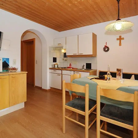 Alexandra In By Interhome Apartamento